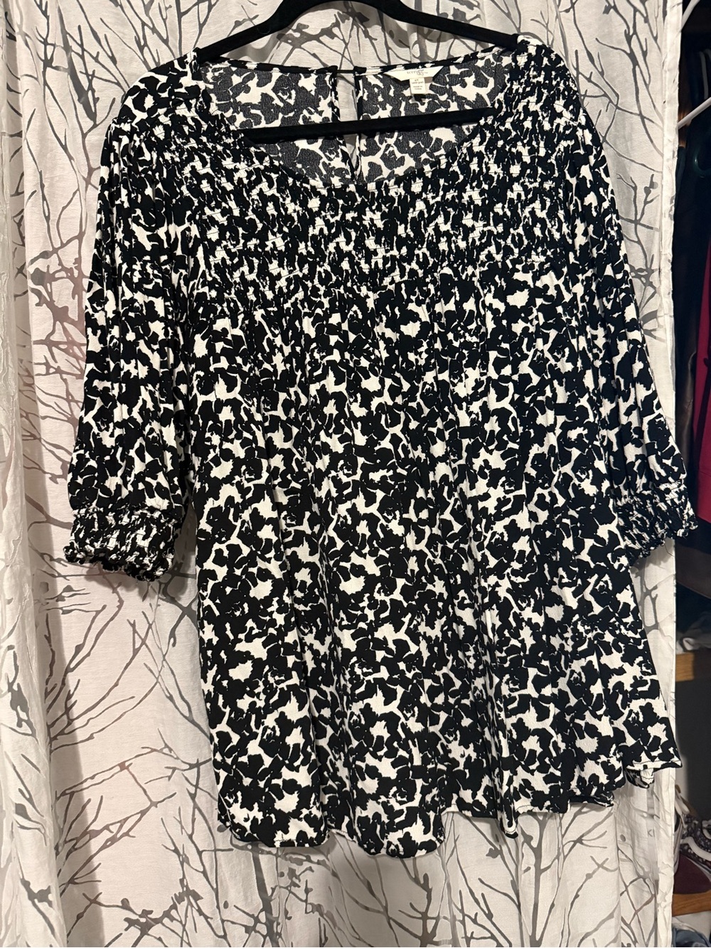 Terra & Sky Black and White Floral-Print Peasant Tunic